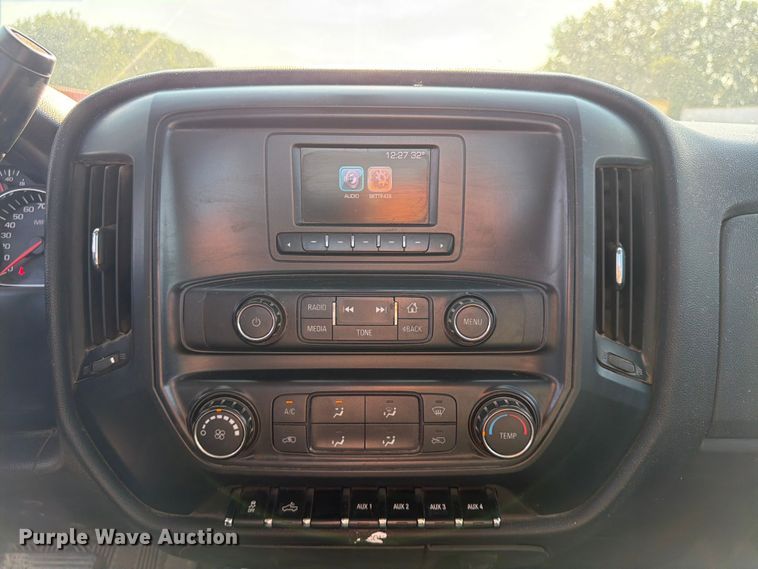 image for item DN6692 2016 Chevrolet Silverado 1500 pickup truck