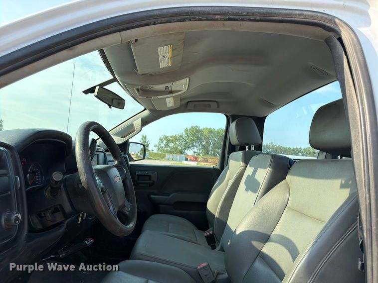 image for item DN6692 2016 Chevrolet Silverado 1500 pickup truck