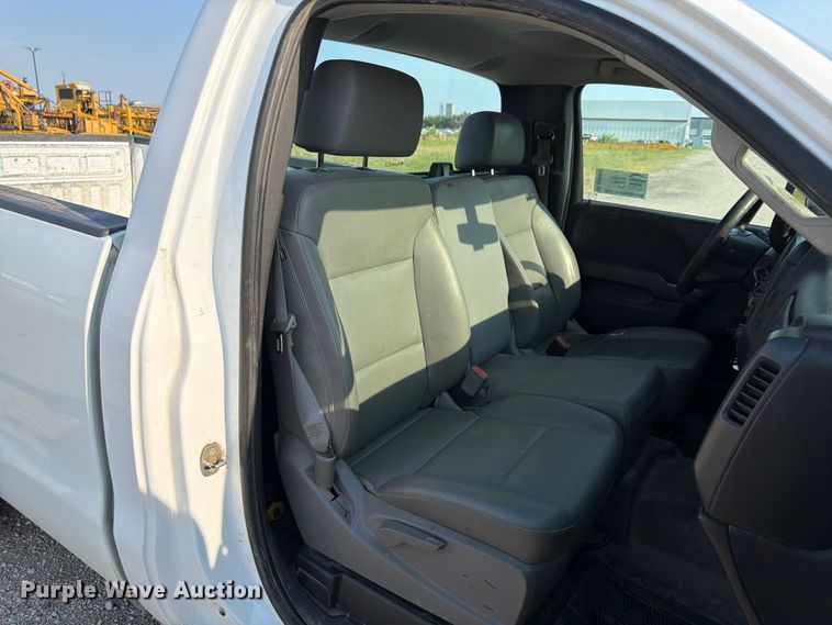 image for item DN6692 2016 Chevrolet Silverado 1500 pickup truck