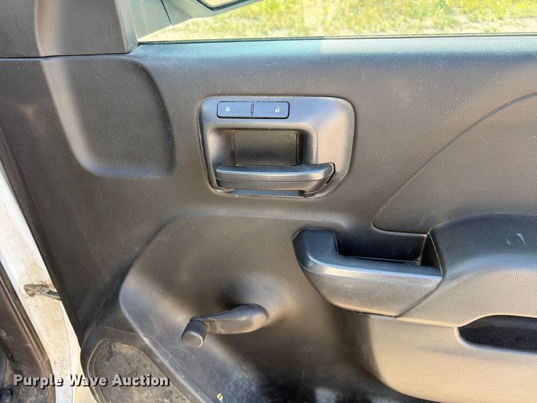 image for item DN6692 2016 Chevrolet Silverado 1500 pickup truck