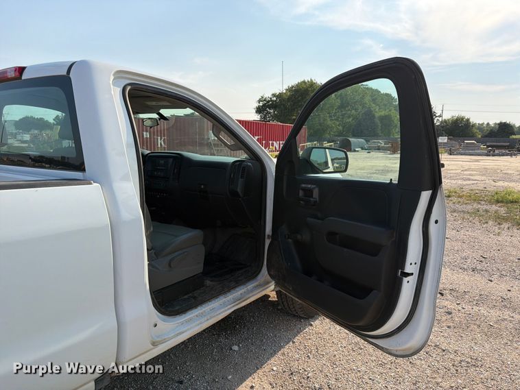 image for item DN6692 2016 Chevrolet Silverado 1500 pickup truck