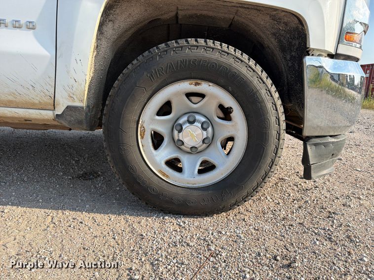 image for item DN6692 2016 Chevrolet Silverado 1500 pickup truck