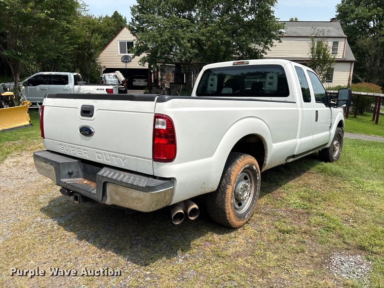 image for item DT2905 2015 Ford F250 Super Duty Ext. Cab pickup truck
