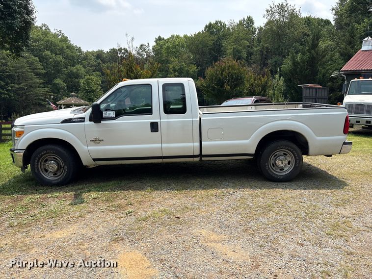 image for item DT2905 2015 Ford F250 Super Duty Ext. Cab pickup truck