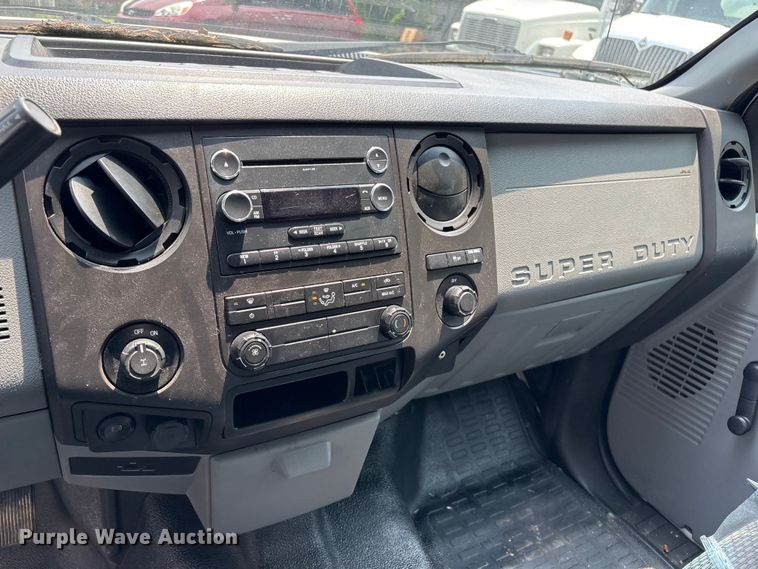 image for item DT2905 2015 Ford F250 Super Duty Ext. Cab pickup truck