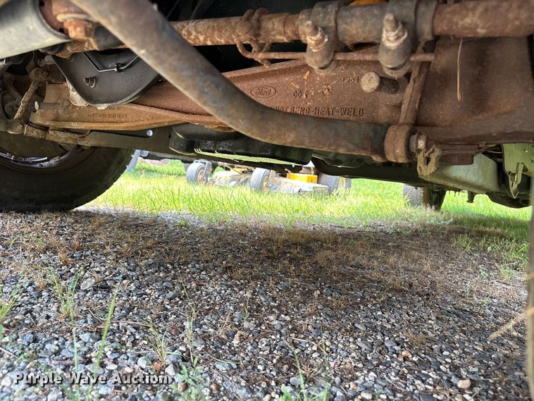 image for item DT2905 2015 Ford F250 Super Duty Ext. Cab pickup truck