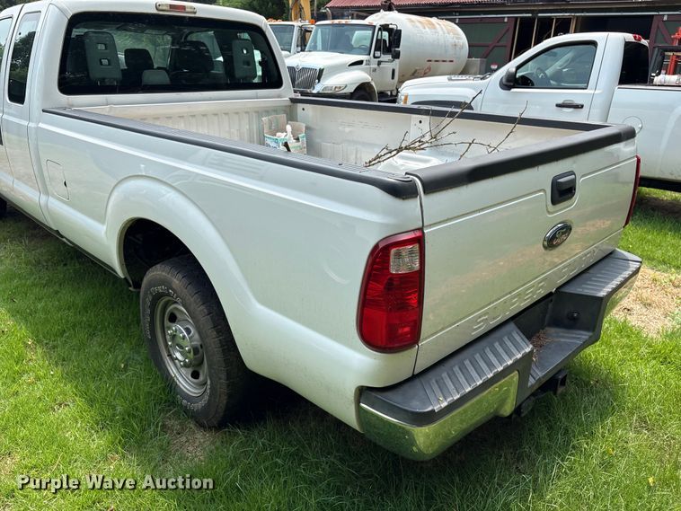 image for item DT2905 2015 Ford F250 Super Duty Ext. Cab pickup truck