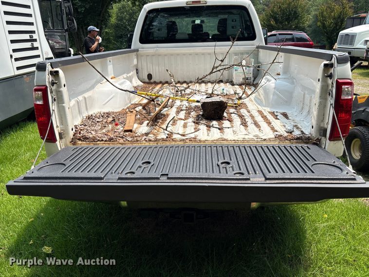 image for item DT2905 2015 Ford F250 Super Duty Ext. Cab pickup truck