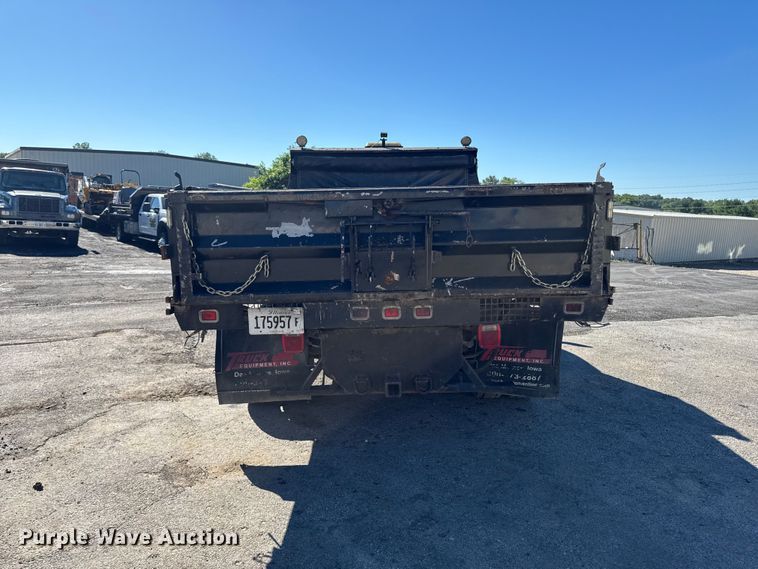 image for item DV2035 2007 Ford F550 Super Duty dump truck