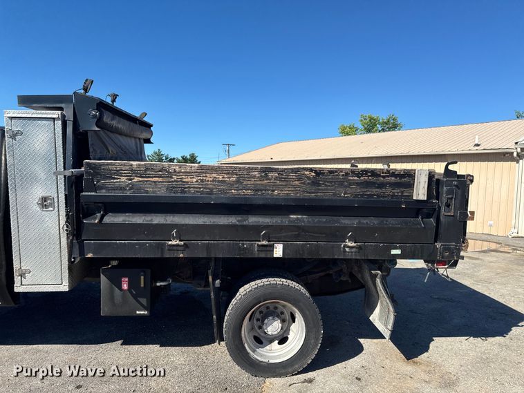 image for item DV2035 2007 Ford F550 Super Duty dump truck