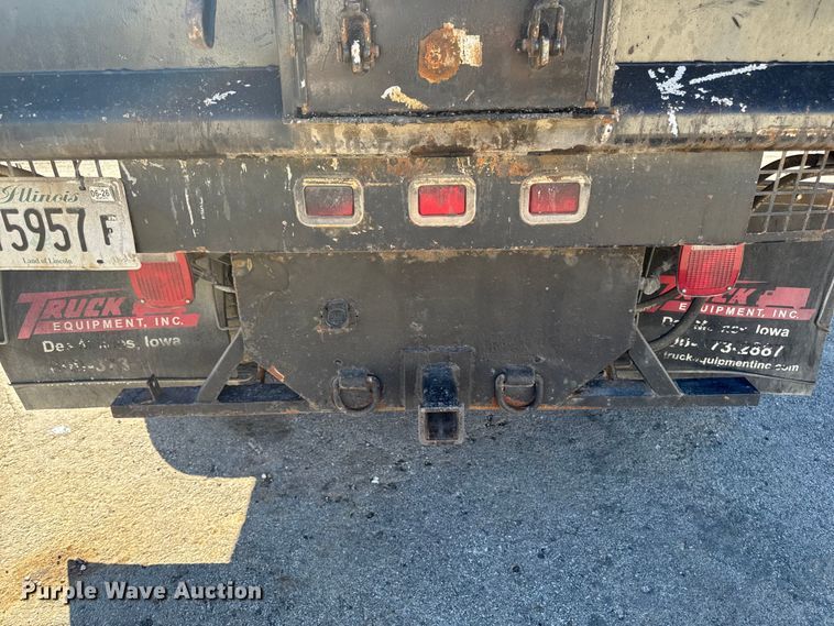 image for item DV2035 2007 Ford F550 Super Duty dump truck