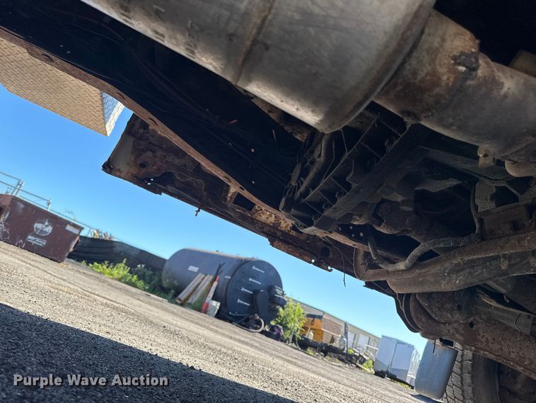 image for item DV2035 2007 Ford F550 Super Duty dump truck