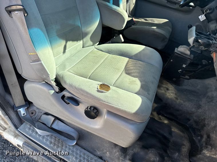 image for item DV2035 2007 Ford F550 Super Duty dump truck