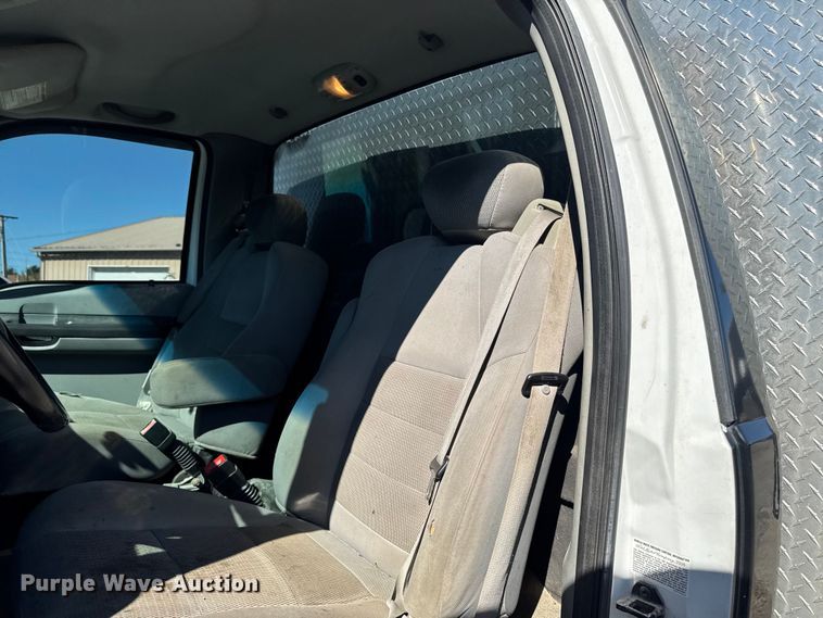 image for item DV2035 2007 Ford F550 Super Duty dump truck