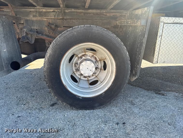 image for item DV2035 2007 Ford F550 Super Duty dump truck