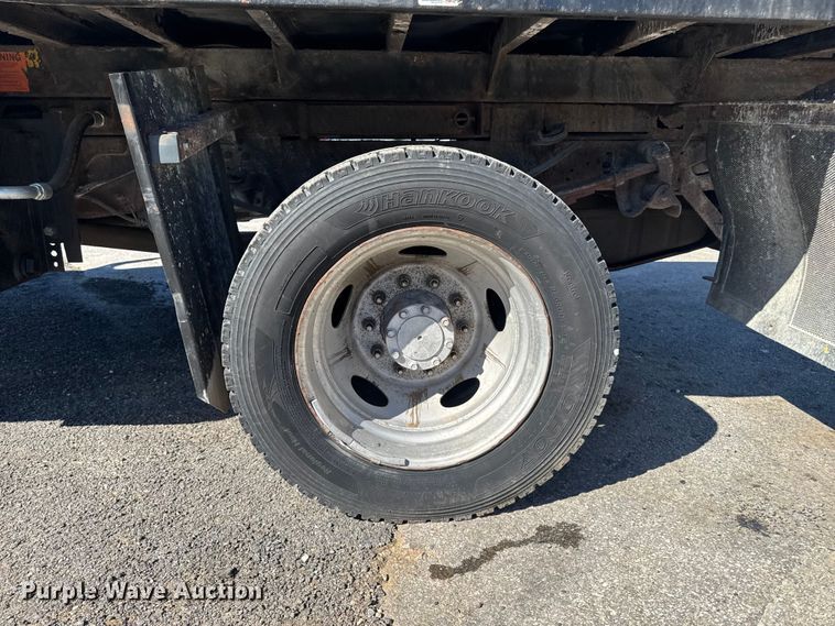 image for item DV2035 2007 Ford F550 Super Duty dump truck