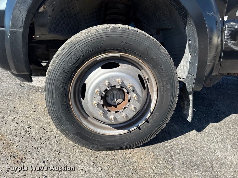 image for item DV2035 2007 Ford F550 Super Duty dump truck