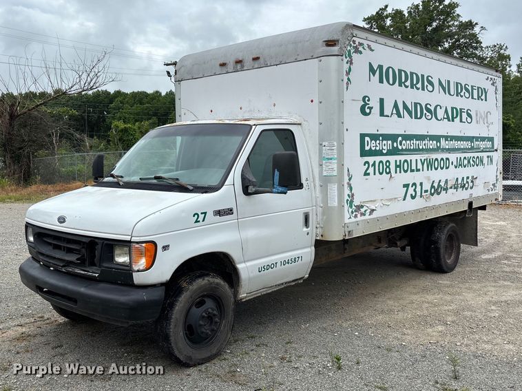 1999 Ford E350 box truck