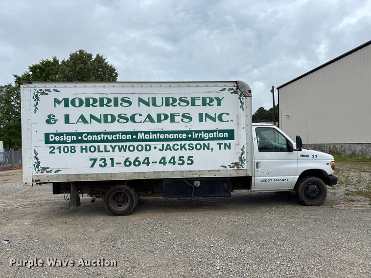 image for item DV4363 1999 Ford E350 box truck