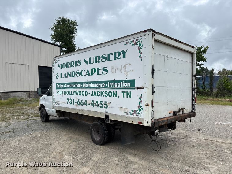 image for item DV4363 1999 Ford E350 box truck