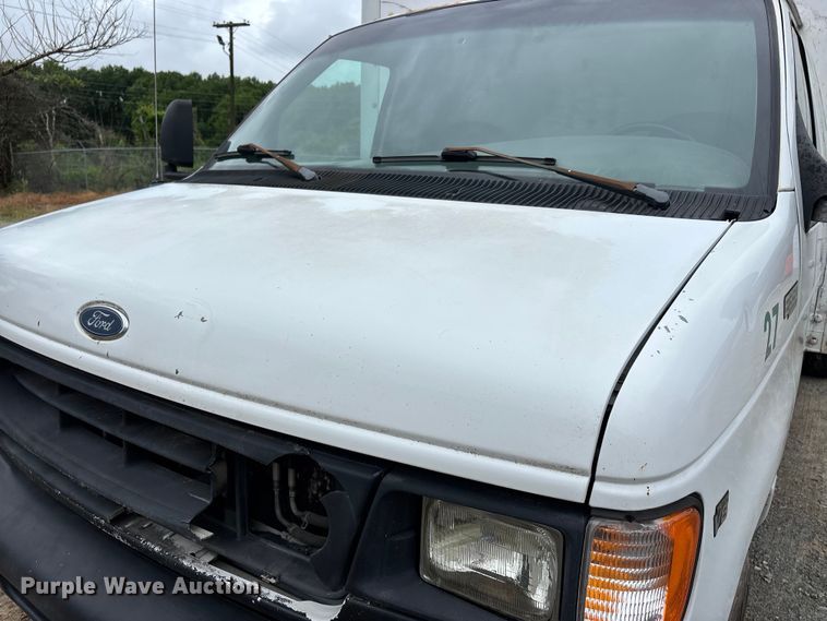 image for item DV4363 1999 Ford E350 box truck