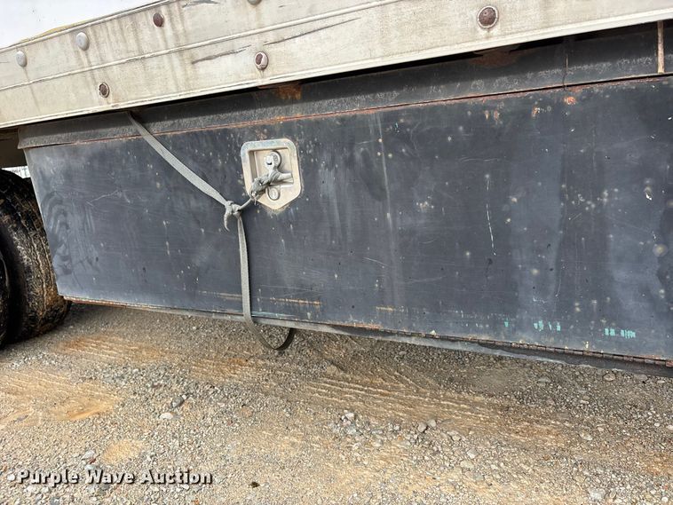 image for item DV4363 1999 Ford E350 box truck