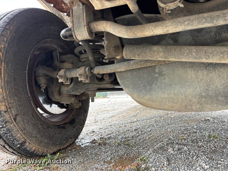 image for item DV4363 1999 Ford E350 box truck