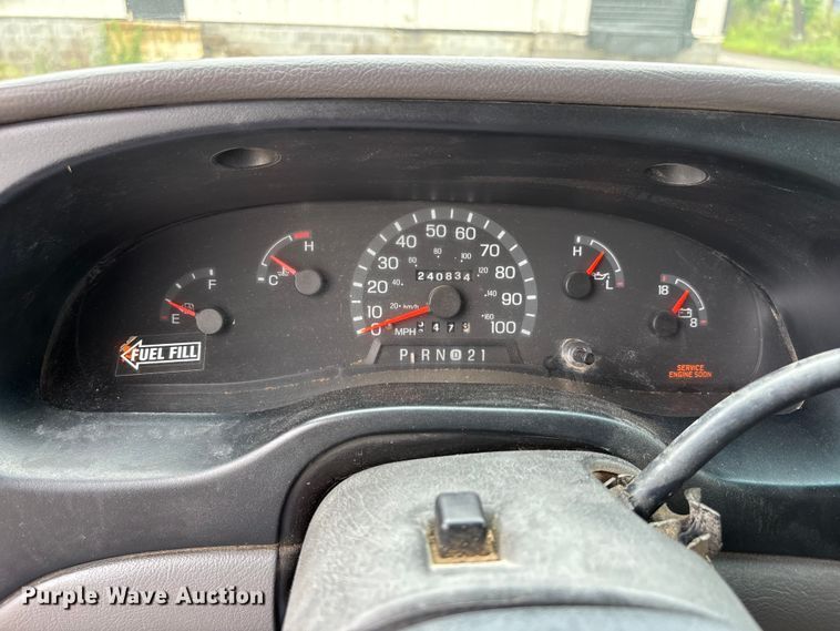 image for item DV4363 1999 Ford E350 box truck