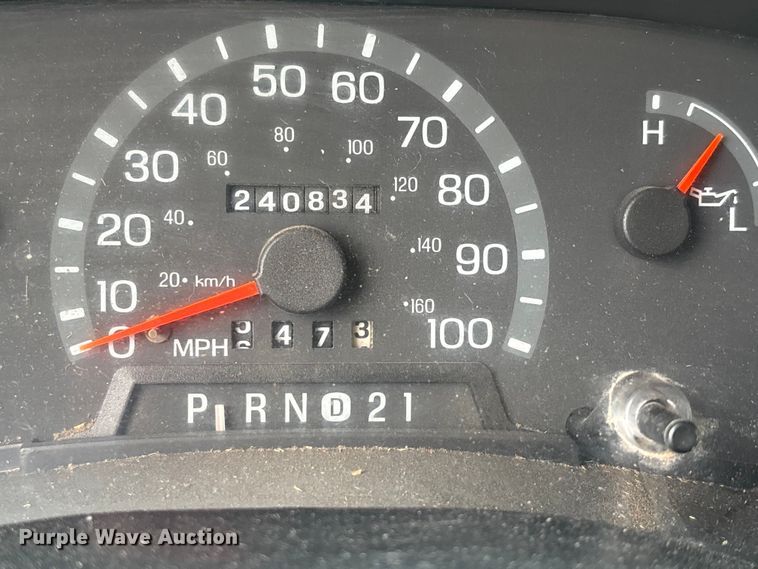image for item DV4363 1999 Ford E350 box truck