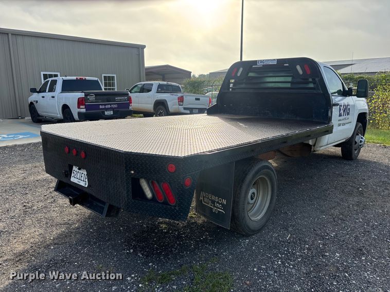 image for item DV7257 2016 Chevrolet Silverado 3500HD flatbed pickup truck