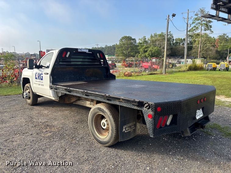 image for item DV7257 2016 Chevrolet Silverado 3500HD flatbed pickup truck