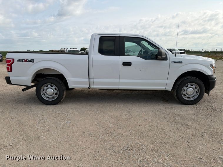 image for item DV8526 2019 Ford F150 Ext. Cab pickup truck