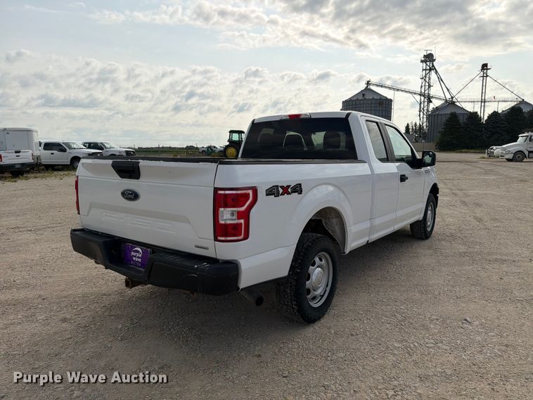 image for item DV8526 2019 Ford F150 Ext. Cab pickup truck