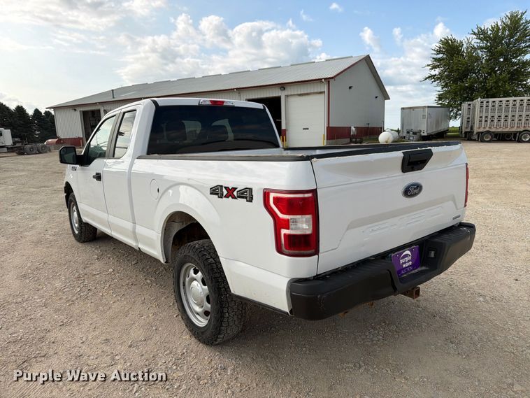 image for item DV8526 2019 Ford F150 Ext. Cab pickup truck
