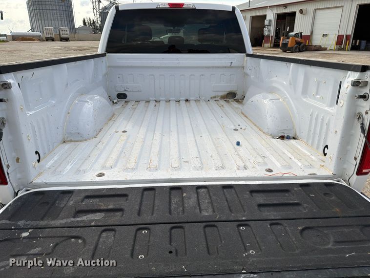 image for item DV8526 2019 Ford F150 Ext. Cab pickup truck