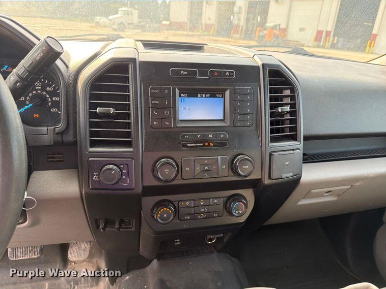 image for item DV8526 2019 Ford F150 Ext. Cab pickup truck