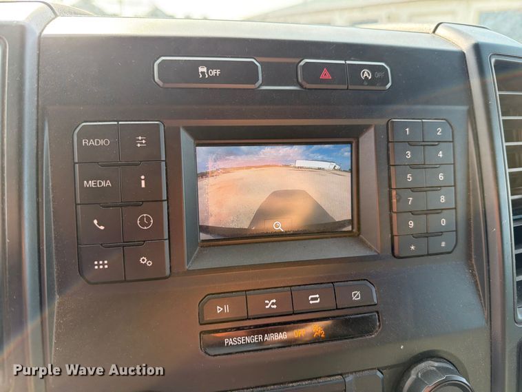 image for item DV8526 2019 Ford F150 Ext. Cab pickup truck