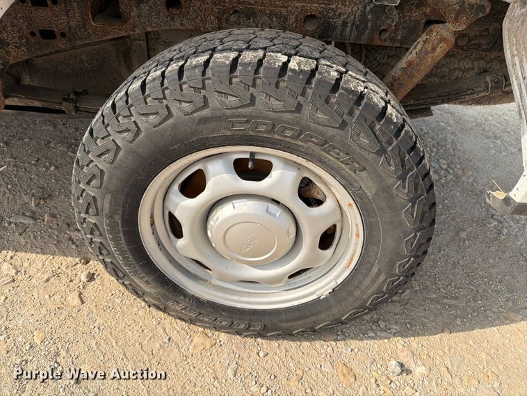 image for item DV8526 2019 Ford F150 Ext. Cab pickup truck