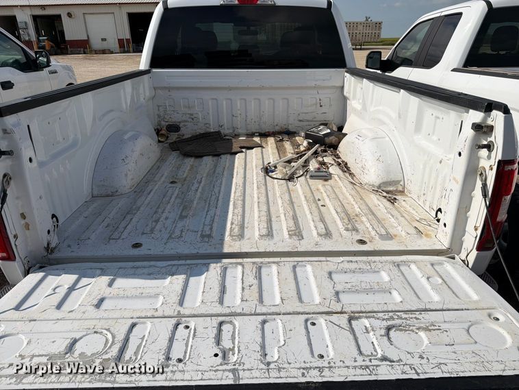 image for item DV8527 2019 Ford F150 Ext. Cab pickup truck