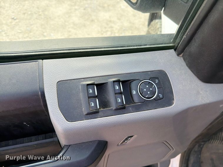 image for item DV8527 2019 Ford F150 Ext. Cab pickup truck