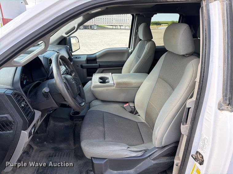 image for item DV8527 2019 Ford F150 Ext. Cab pickup truck