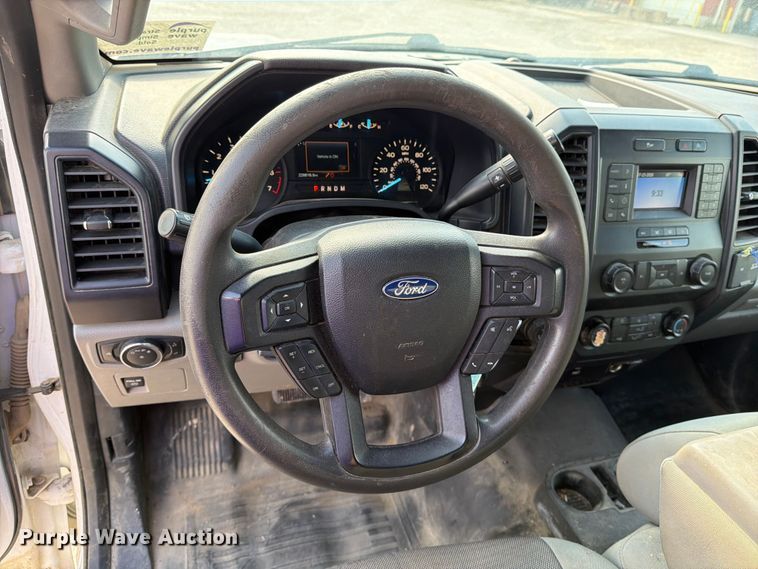image for item DV8527 2019 Ford F150 Ext. Cab pickup truck