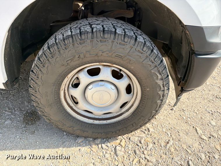 image for item DV8527 2019 Ford F150 Ext. Cab pickup truck