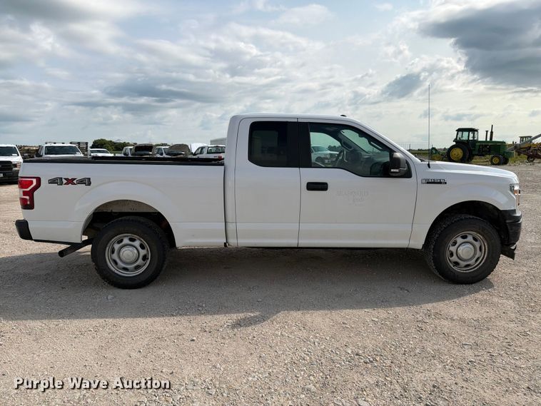 image for item DV8528 2019 Ford F150 Ext. Cab pickup truck