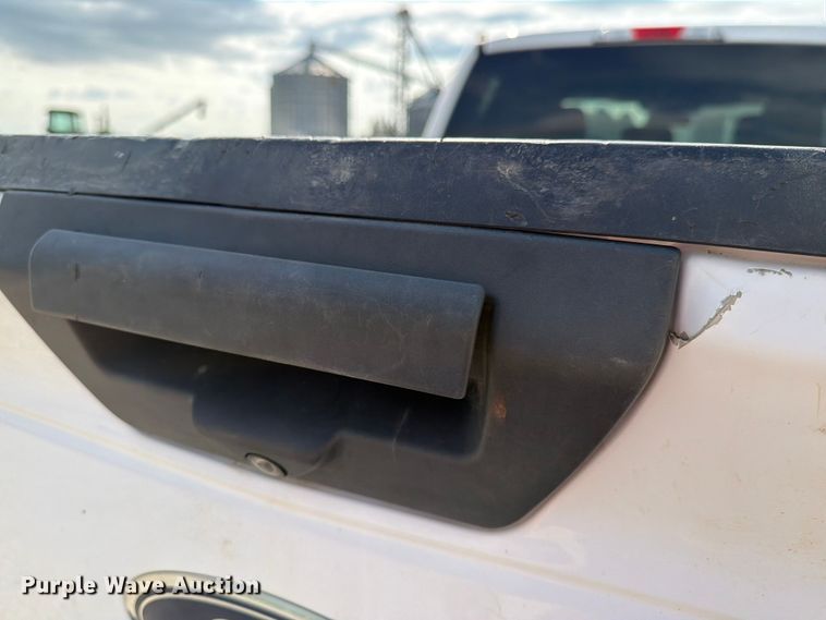 image for item DV8528 2019 Ford F150 Ext. Cab pickup truck
