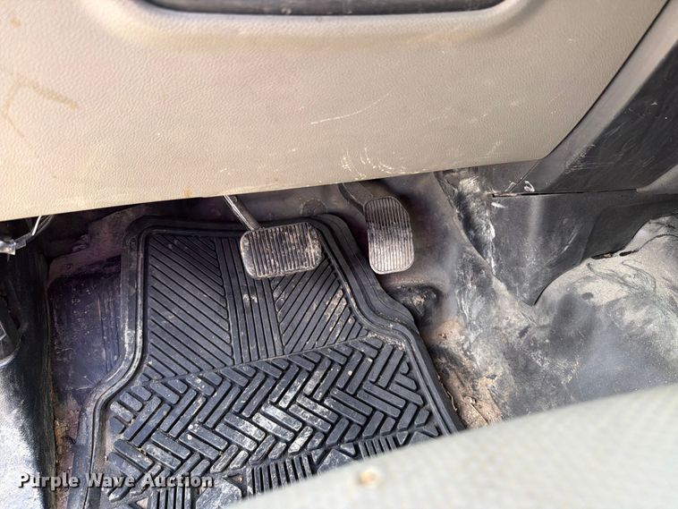 image for item DV8528 2019 Ford F150 Ext. Cab pickup truck