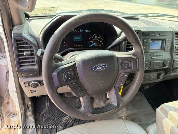 image for item DV8528 2019 Ford F150 Ext. Cab pickup truck