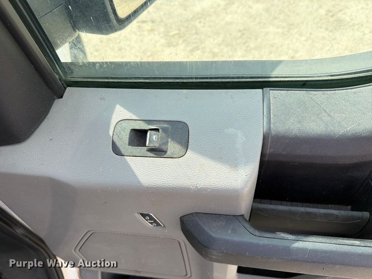 image for item DV8528 2019 Ford F150 Ext. Cab pickup truck