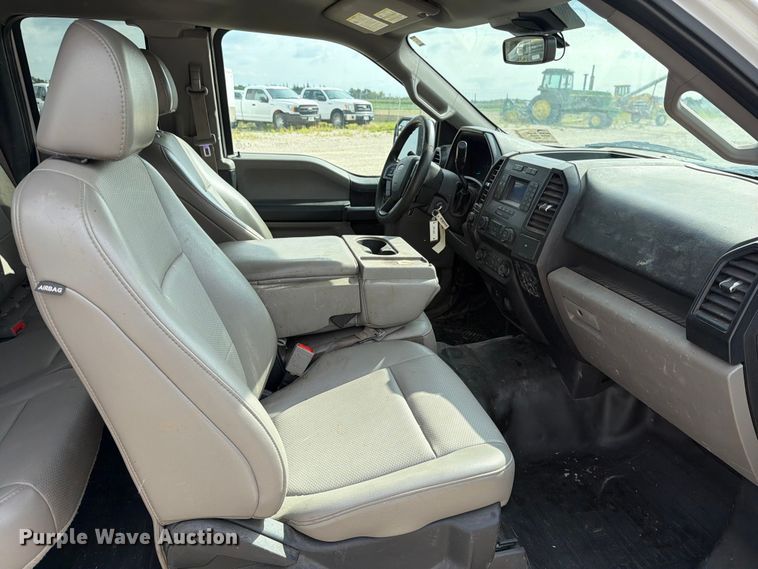 image for item DV8528 2019 Ford F150 Ext. Cab pickup truck