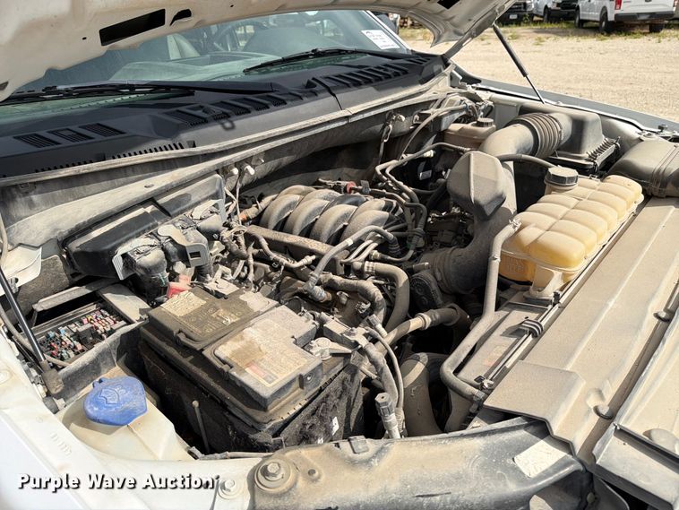 image for item DV8528 2019 Ford F150 Ext. Cab pickup truck